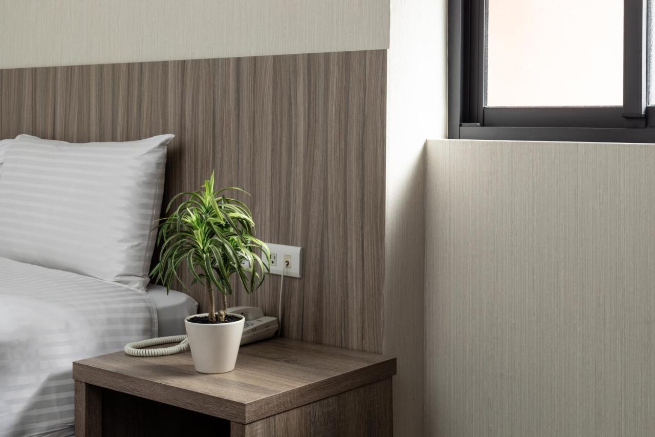 Hotel Brown - Chihkan Branch Tainan Zewnętrze zdjęcie