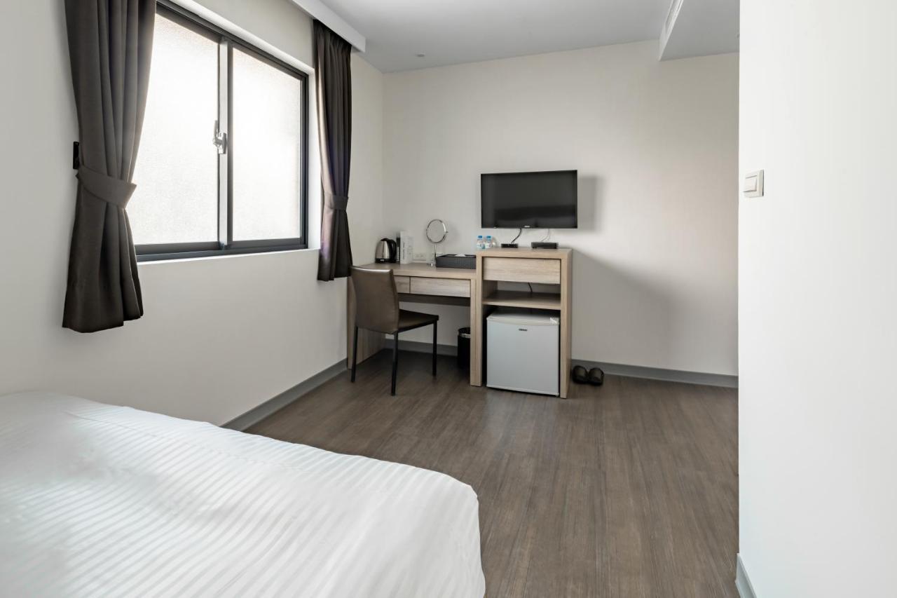 Hotel Brown - Chihkan Branch Tainan Zewnętrze zdjęcie