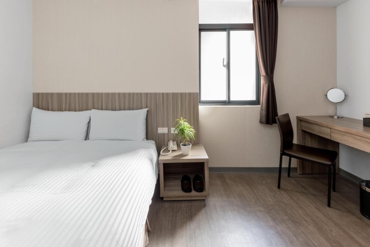 Hotel Brown - Chihkan Branch Tainan Zewnętrze zdjęcie