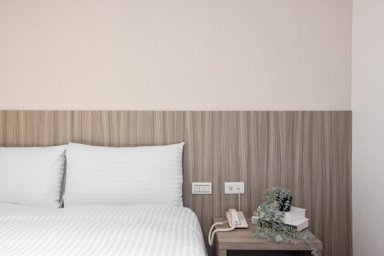 Hotel Brown - Chihkan Branch Tainan Zewnętrze zdjęcie